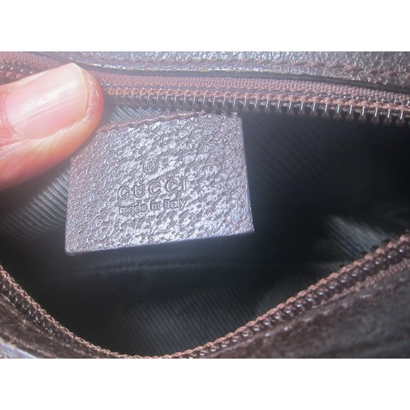 NWOT! Authentic Gucci cosmetic bag. - Picture 11 of 14